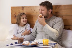 Bambini obesi: la “colpa” è dei genitori. I consigli per non sbagliare