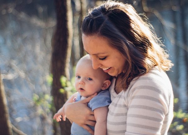 Per un neonato la serenità della mamma è una risorsa preziosa: ecco come garantirla