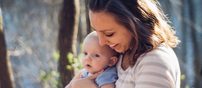 Per un neonato la serenità della mamma è una risorsa preziosa: ecco come garantirla