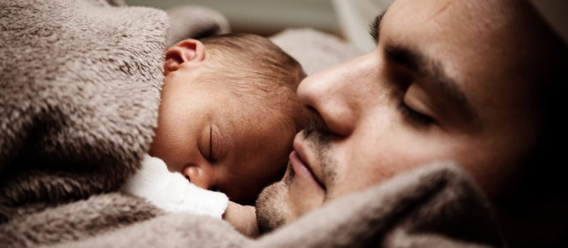 Come calmare il pianto del neonato: istruzioni e consigli