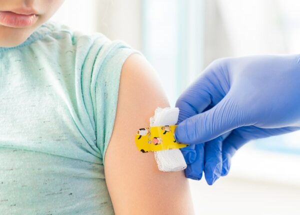 Vaccino anti-Covid-19: ok dei pediatri italiani per la fascia 5-11 anni